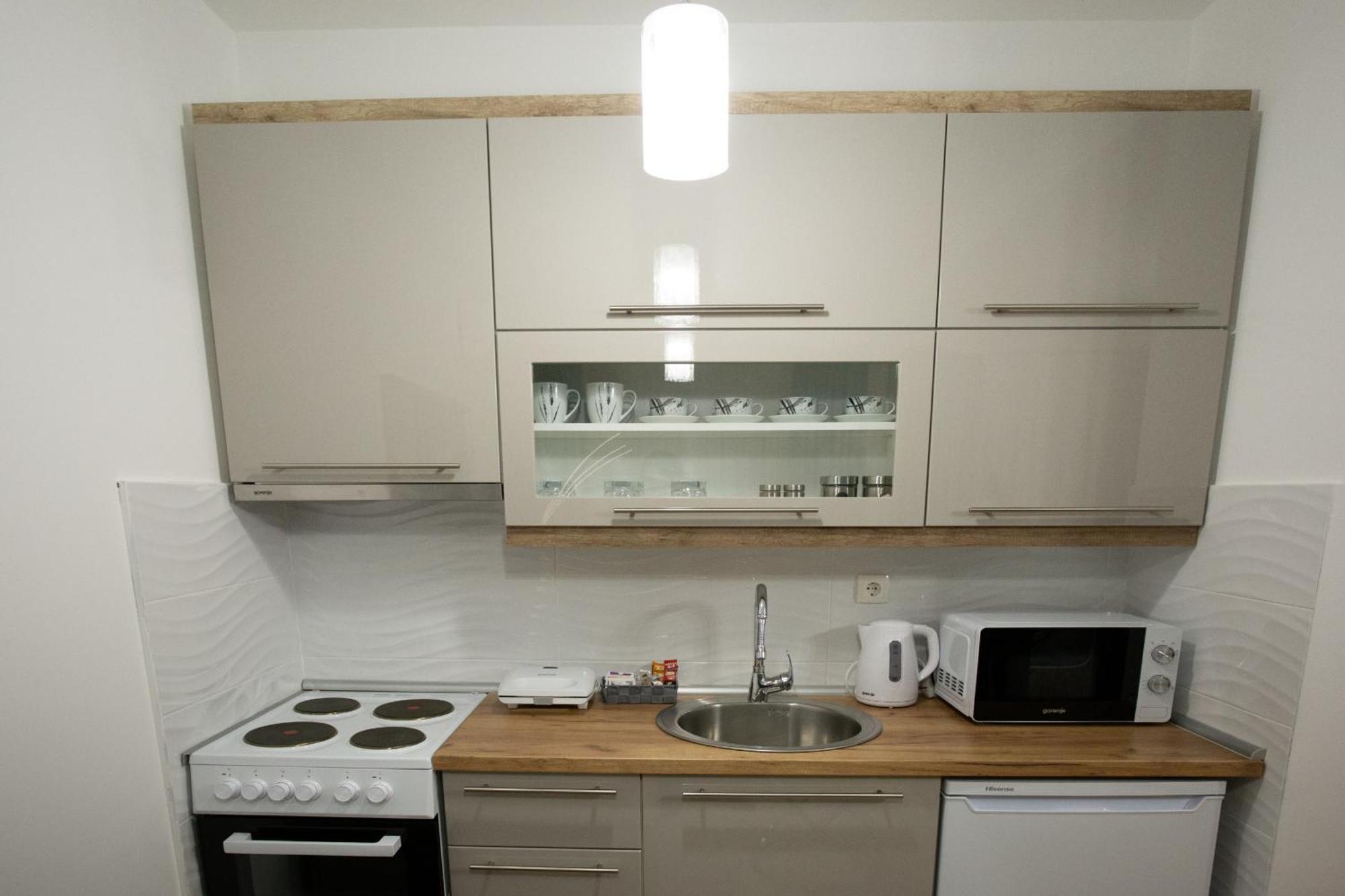 סרמסקה מיטרוביקה Apartman Sunset מראה חיצוני תמונה